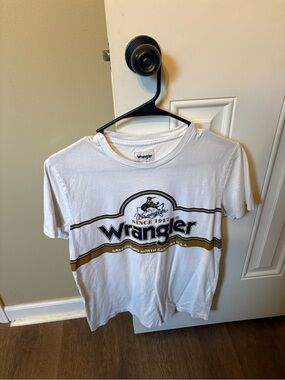 Wrangler White T-Shirt with Black and Gold Graphic